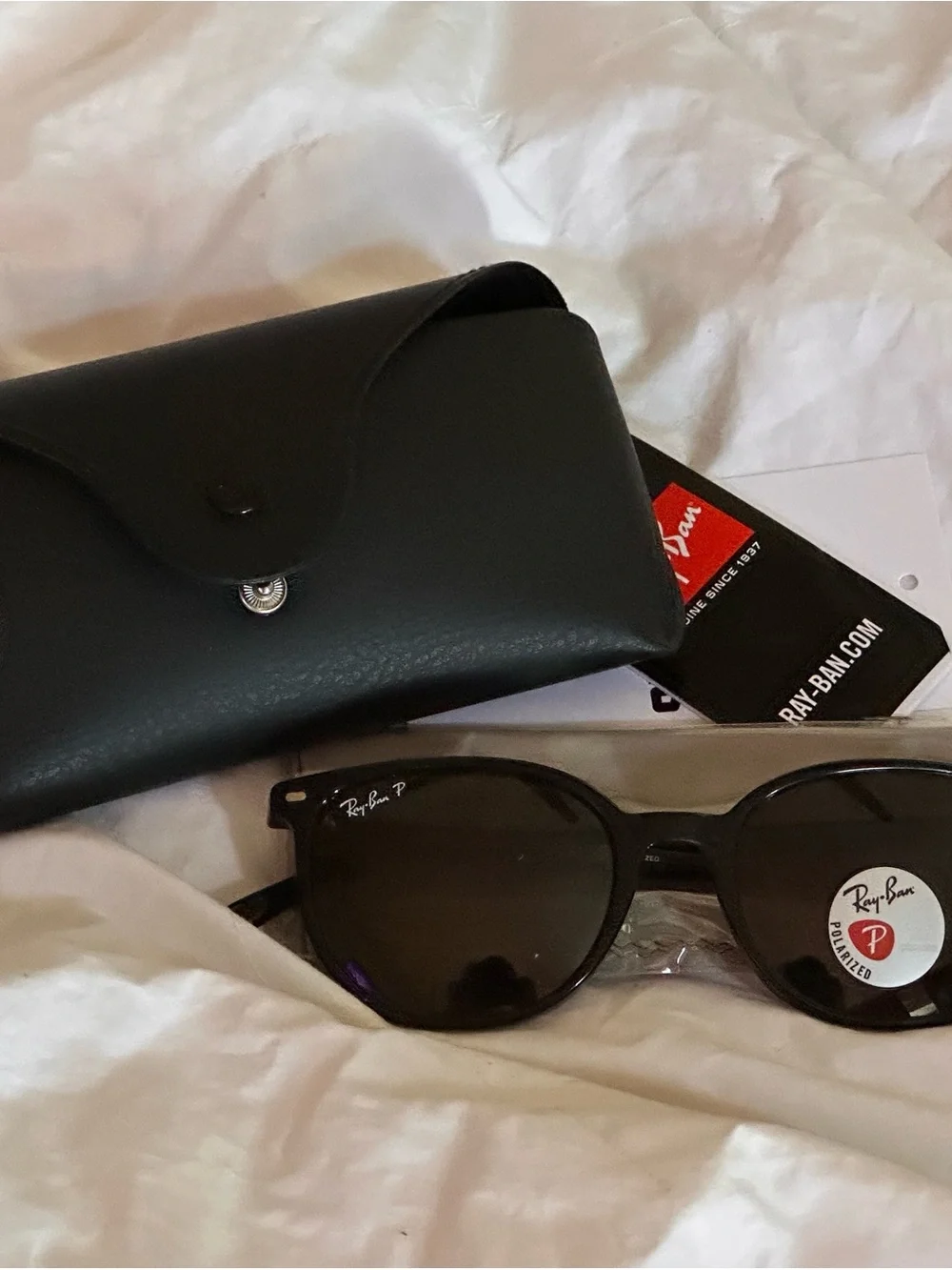 Ray-Ban Black RB2197 Elliot Sunglasses BRAND NEW in box with all accessories
